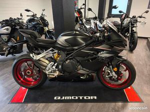 QJ MOTOR SRK 921 RR MOTO-AXXE PERIGUEUX