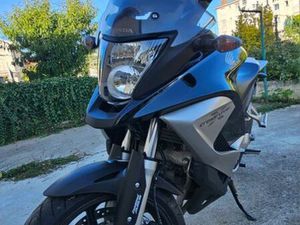 HONDA 800 VTEC PEU SERVIE