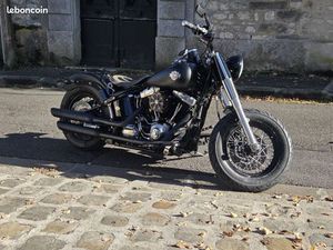 HARLEY DAVIDSON SOFTAIL SLIM 2013 – NOIRE MAT – ÉTAT IMPECCABLE