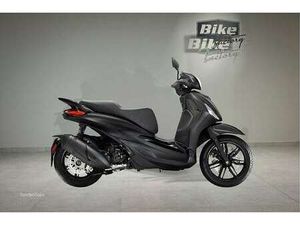 BEVERLY 300 HPE DEEP BLACK - AKTION - LAGERND