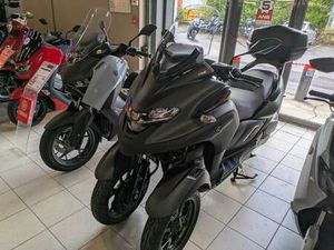 YAMAHA TRICITY