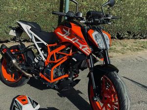 KTM DUKE 390
