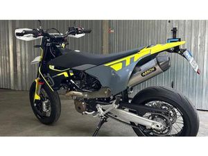 VENDO HUSQVARNA 701 SUPERMOTO (2023 - 25) USATA A TORINO (CODICE 9863473) - MOTO.IT