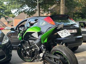 ② KAWASAKI Z750R 2009