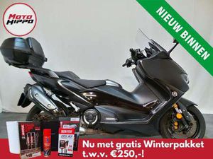 YAMAHA TMAX TECH MAX ZWART