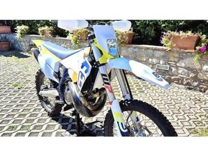 VENDO HUSQVARNA TE 300I (2023) USATA A PRATO (CODICE 9831393) - MOTO.IT