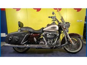 VENDO HARLEY-DAVIDSON 107 ROAD KING CLASSIC (2017 - 18) - FLHRC USATA A BUSTO ARSIZIO (CODICE 9863086) - MOTO.IT