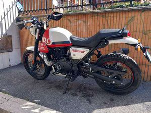 ROYAL ENFIELD SCRAM 411 ROSSO