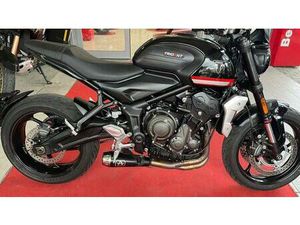 VENDO TRIUMPH TRIDENT 660 (2021 - 24) USATA A RIMINI (CODICE 9863508) - MOTO.IT