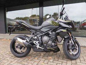 TRIUMPH TIGER SPORT 800 UIT VOORRAAD LEVERBAAR. ZWART