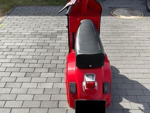 OLDTIMER VESPA - PK80