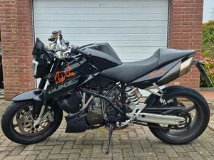 KTM 990 SUPERDUKE