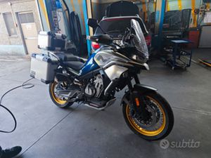 CF MOTO MT 800 TOURING