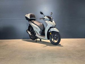 HONDA SH 125 I I 2025 I CASE I ABS I SUMMER-DEALS