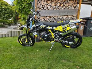 SUPERMOTO SWM SM 125