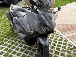 TMAX 560 FULL OPTIONS