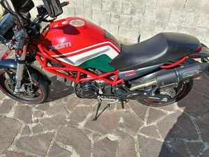 DUCATI MONSTER 695