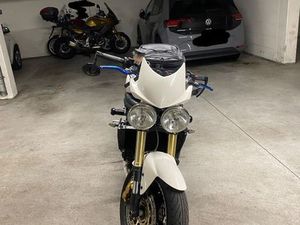 TRIUMPH SPEED TRIPLE 1050 - ANGEBOT BIS ZUM 28.11.25