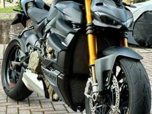 DUCATI STREETFIGHTER V4 - 2023