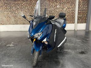 YAMAHA T-MAX 530 DX DE 2018