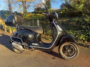 PIAGGIO VESPA GTS 125 SUPER TECH ABS CANTON ZURICH -