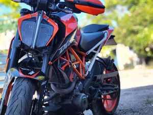 KTM 390 DUKE ARANCIONE