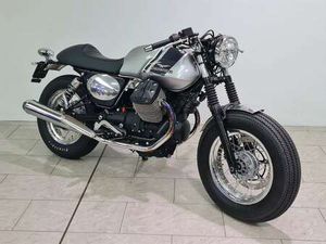 MOTO GUZZI V 7 GRAU