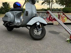 VESPA P 200 E