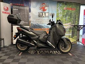YAMAHA X-MAX 300