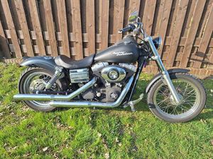 HARLEY DAVIDSON / DYNA STREET BOB / MOTORRAD