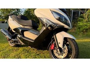 VENDO KYMCO XCITING 300I R (2007 - 14) USATA A BUJA (CODICE 9864517) - MOTO.IT