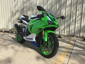 2024 KAWASAKI NINJA® ZX™-6R 40TH ANNIVERSARY EDITION ABS