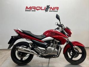 SUZUKI - INAZUMA 250