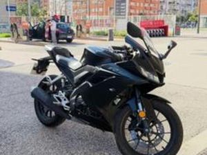 YAMAHA - YZF-R 125 2022