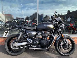 TRIUMPH SPEED TWIN 1200 - 2 YEAR WARRANTY