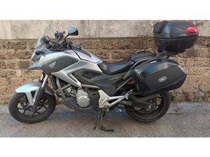 VENDO HONDA NC700X DCT ABS (2011 - 13) USATA A ROMA (CODICE 9864564) - MOTO.IT