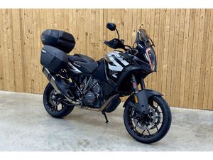 KTM 1290 SUPER ADVENTURE S 2020