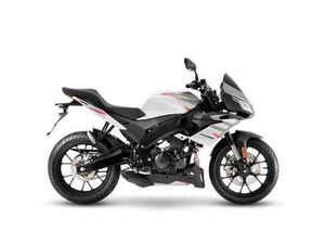 APRILIA TUONO 125 E5, BONUS, SKLADEM, 11 KW, AKCE DOPRAVA