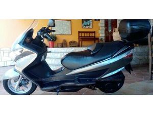 NAGYON SZÉP ÚJSZRŰ MOTOR.PATIKA ÁLLAPOT!