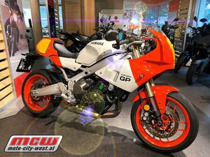MOTO NEUVE: YAMAHA XSR900 GP