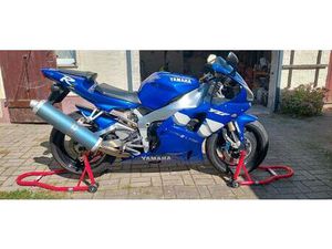 YAMAHA R1 YZF RN04 SUPERSPORTLER