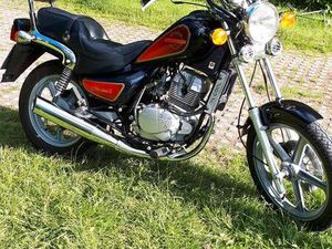 HYOSUNG GA 125 CCM CRUISE 2