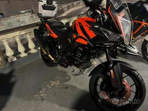 KTM 1290 SUPER ADVENTURE