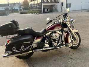 HARLEY-DAVIDSON ROAD KING CLASSIC SCREAMIN EAGLE