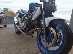 SUZUKI SV 650 GLADIUS