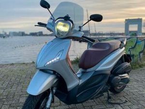 PIAGGIO BEVERLY 350 ST 2017 A2 — SCOOTERS | PIAGGIO — MARKTPLAATS