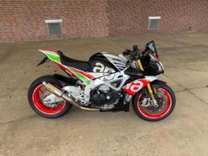APRILIA TUONO 1100 FACTORY V4 | SUPERPOLE | ARROW | TFT | — MOTOREN | APRILIA — MARKTPLAATS