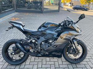 KAWASAKI NINJA ZX-4RR/HÖLY PERFORMANCE/STARTERBONUS400.-€