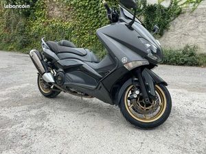 YAMAHA T-MAX 530 - ÉDITION BLACK MAX – 2014