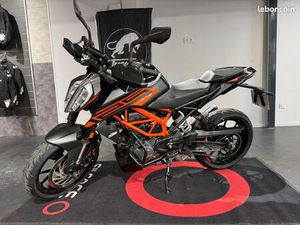 TRÈS BELLE KTM 125 DUKE 2021 1 ÈRE MAIN RÉVISÉE 26 890 KM GARANTIE 3 MOIS